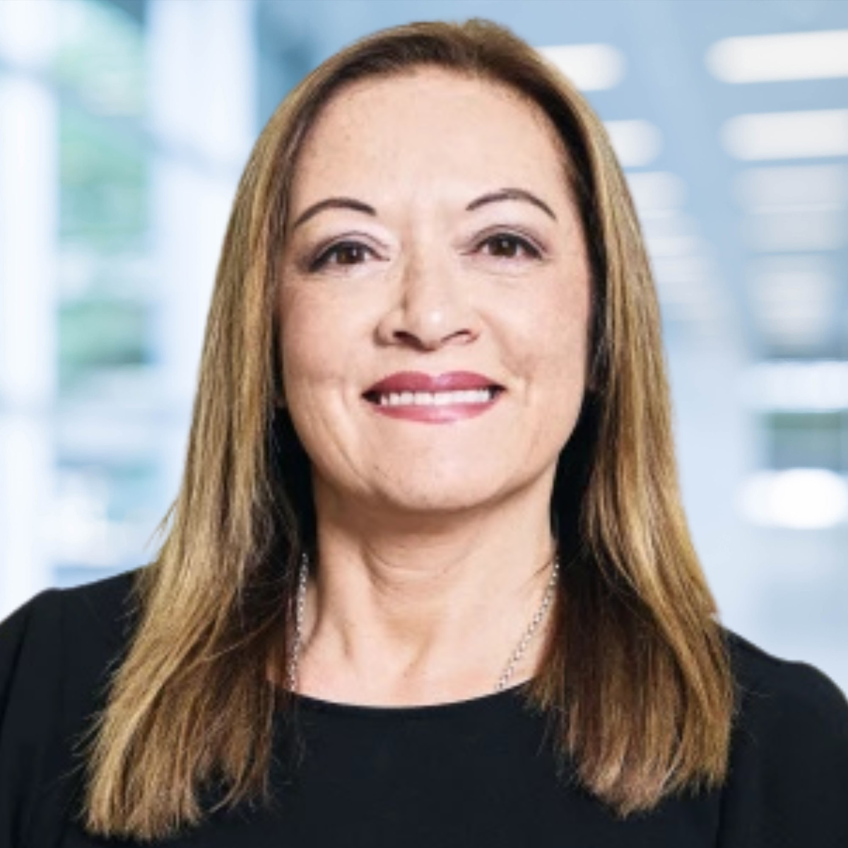 Lorraine | Barrister Profile Photo